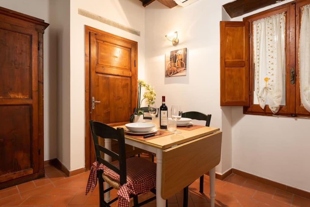 Keys Of Italy - Corsob 9 - Florentine Studio Close To Palazzo Vecchio Florencie Exteriér fotografie
